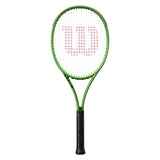 Wilson Blade Feel 100 (284 GR) z naciągiem - widok z przodu